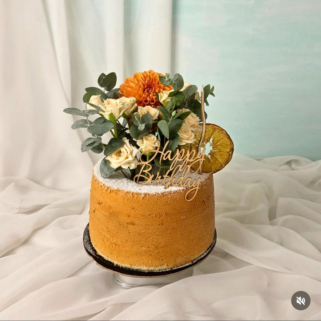 Chiffon Cakes With Flowers